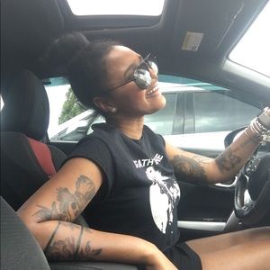 Meet your Posher, Elle